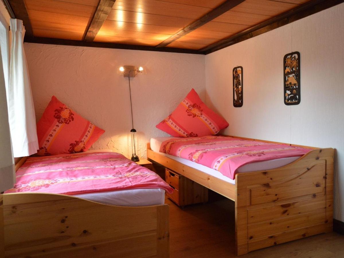 Apartment With Garden In A Wooded Setting Auw bei Prum エクステリア 写真