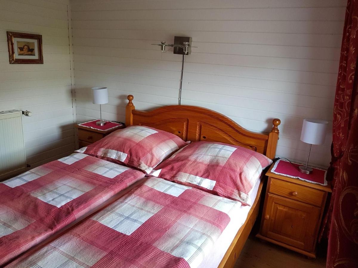 Apartment With Garden In A Wooded Setting Auw bei Prum エクステリア 写真